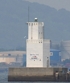 博多港東防波堤灯台
