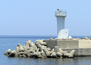 久根浜港東防波堤灯台