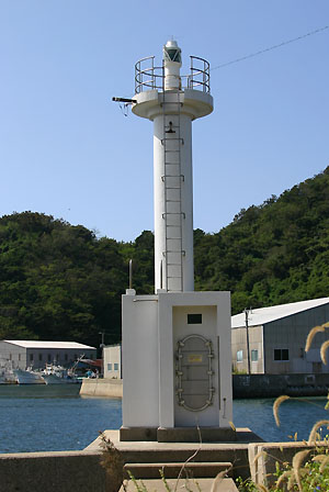 野母港灯台